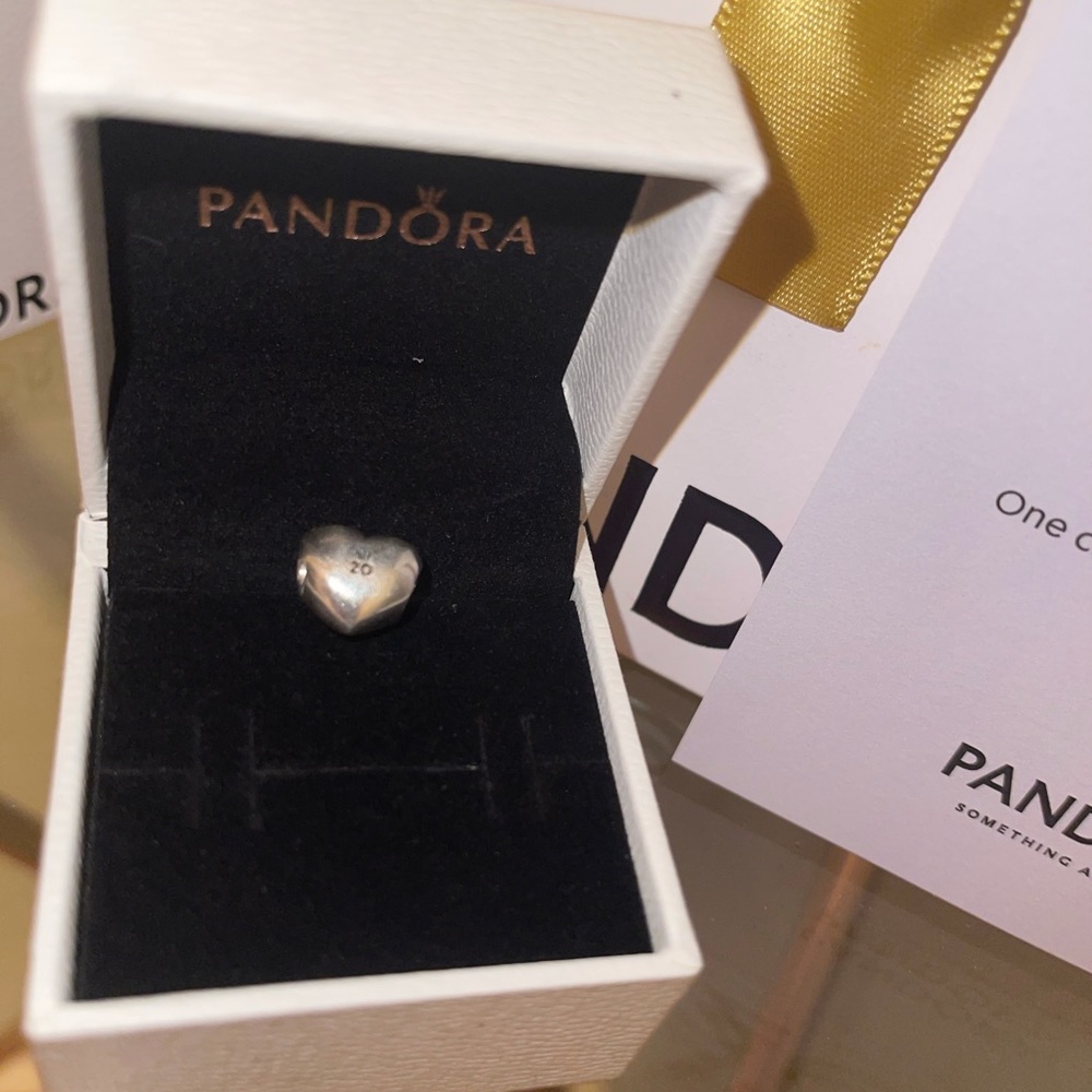 Pandora charm - Picture 2 of 2